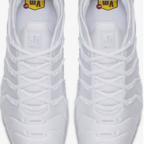 AIR VAPORMAX PLUS"Triple White - Picture 7 of 9